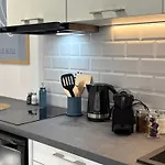 Origins Iii Modern Seaside In بوسي لِفاذي